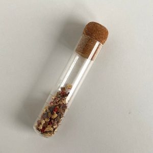 L’infuseur à thé en tube de verre